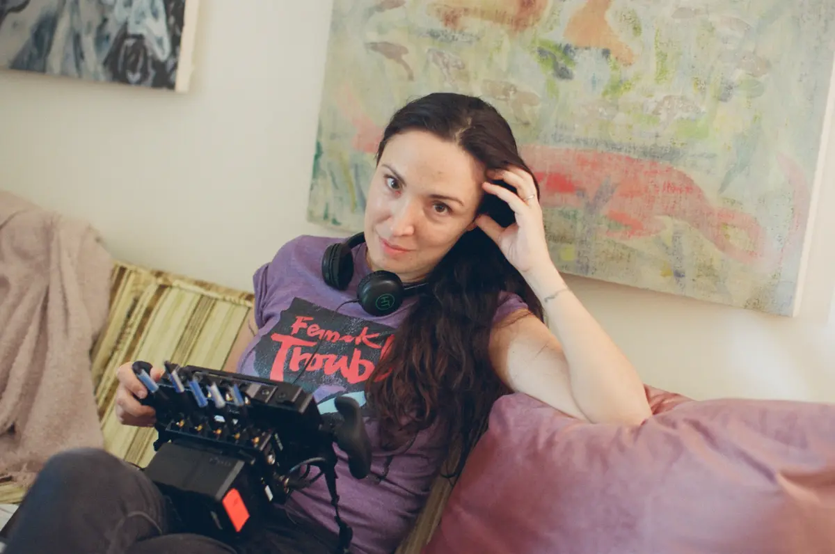 IIHLIKY Stills Logan Faves 252